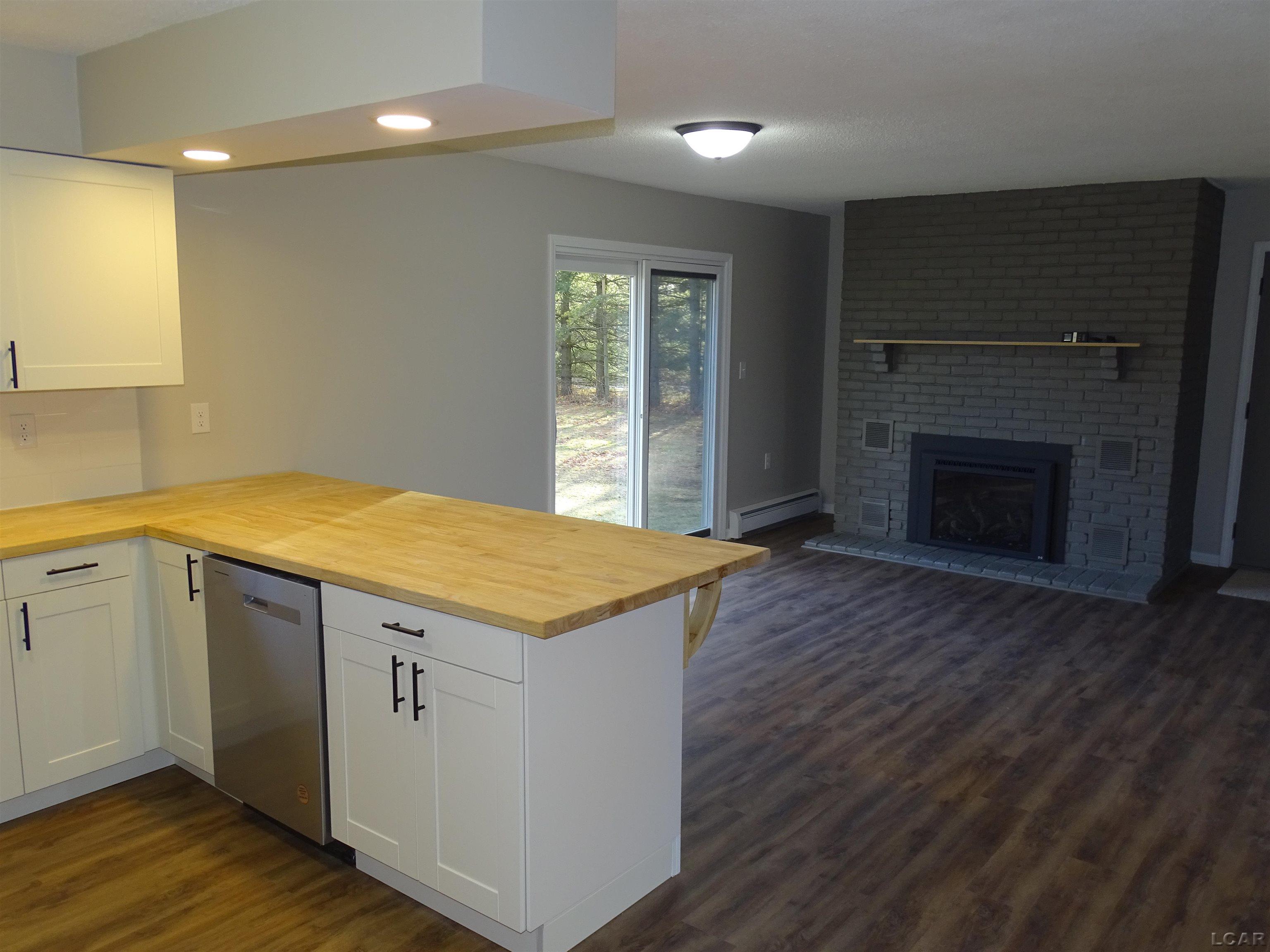 5635 Sutton Road Britton, MI 49229 - Photo 6 of 27 50133686-bed2aa85-a199-4d61-953f-ef4bd02a62f3.JPG
