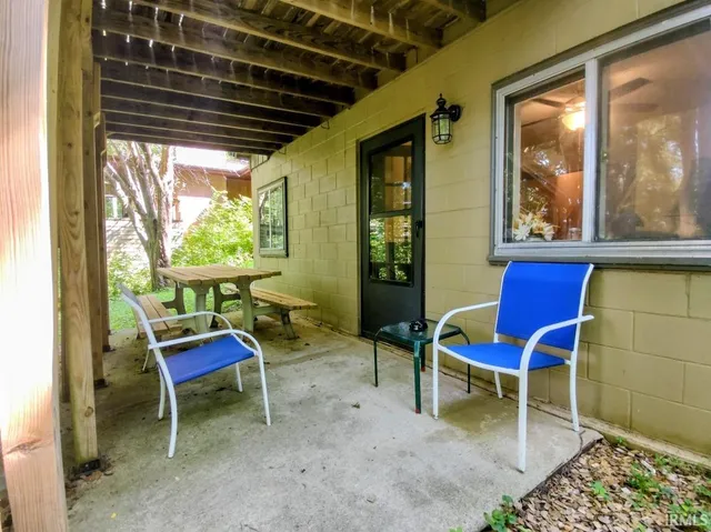 $449,000 | 9207 North Koher Road East, Syracuse, IN 46567