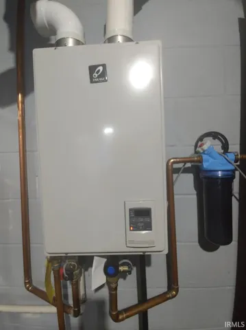 $449,000 | 9207 North Koher Road East, Syracuse, IN 46567