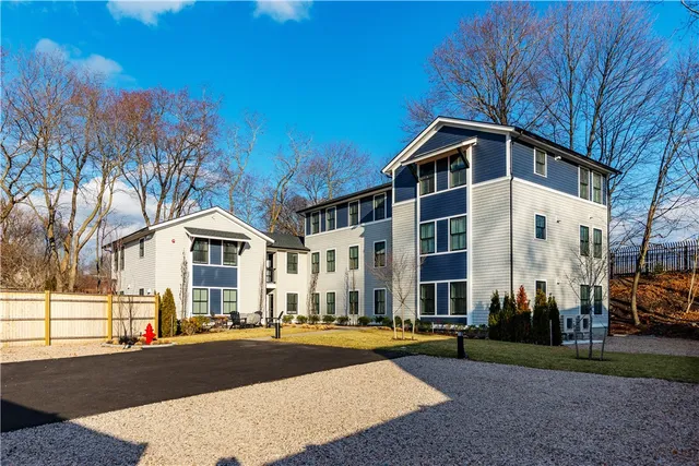 $369,900 | 32 Exchange Street, Unit 101, East Greenwich, RI 02818