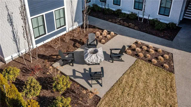 $369,900 | 32 Exchange Street, Unit 101, East Greenwich, RI 02818