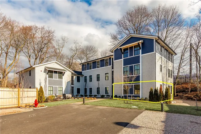 $369,900 | 32 Exchange Street, Unit 101, East Greenwich, RI 02818