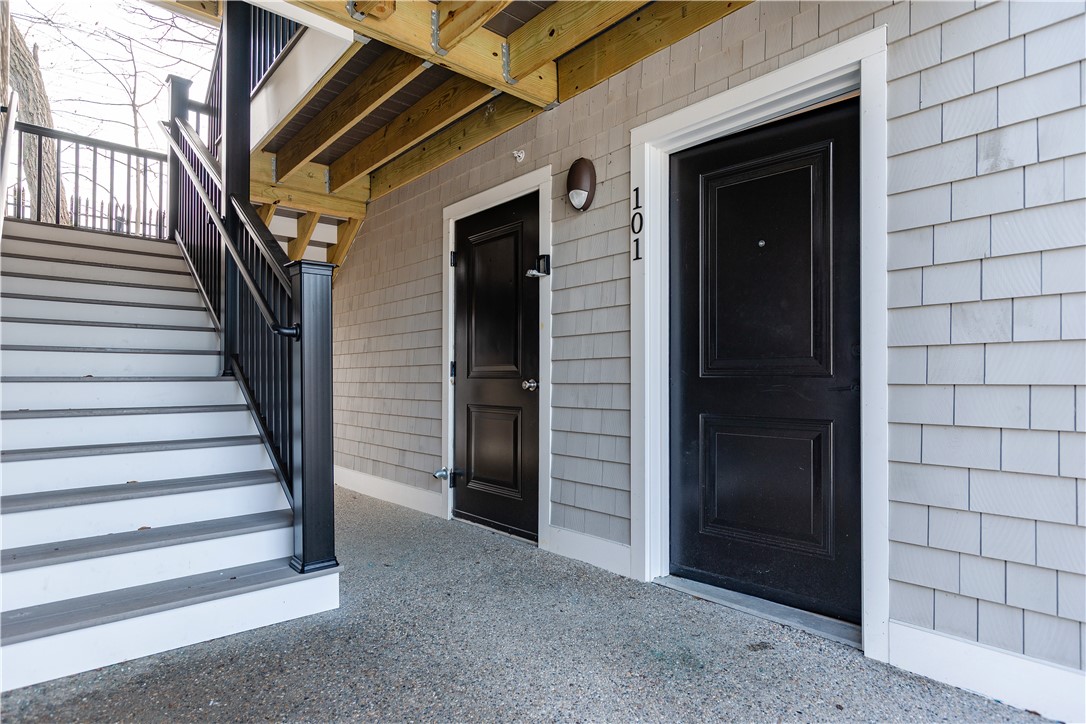 32 Exchange Street, Unit 101 East Greenwich, RI 02818 - Photo 6 of 36