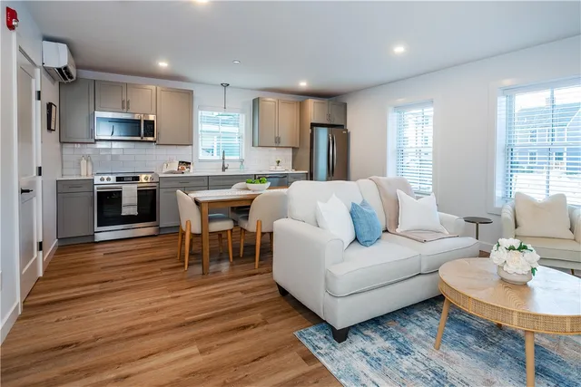 $369,900 | 32 Exchange Street, Unit 101, East Greenwich, RI 02818