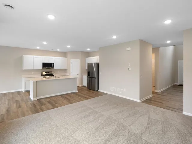 $419,900 | 15911 Finale Court North, Hugo, MN 55038