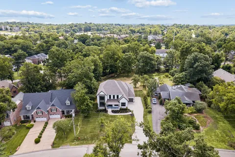 $2,750,000 | 2808 White Oak Drive, Nashville, TN 37215