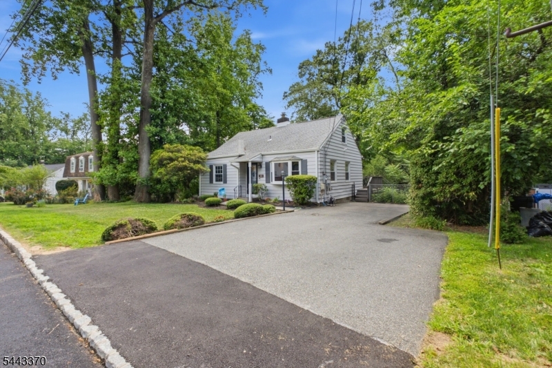 10 Hilsinger Road Mount Tabor, NJ 07878 - Photo 5 of 50