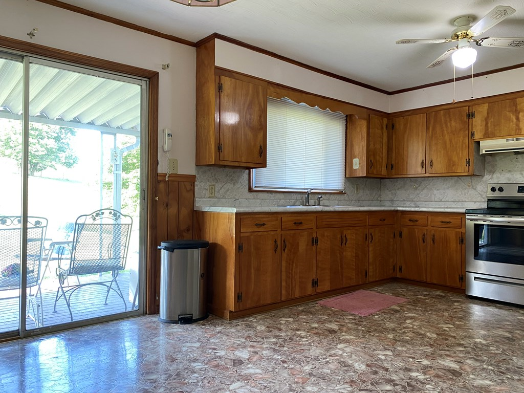 999 Grubmore Road Marion, VA 24354 - Photo 10 of 26 Gallery Image 10