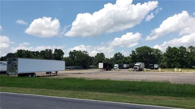 $550,000 | 5215 South MacArthur Drive, Alexandria, LA 71302