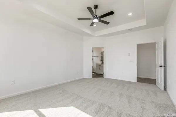 $399,999 | 104 Flor Del Sol Road, San Antonio, TX 78264