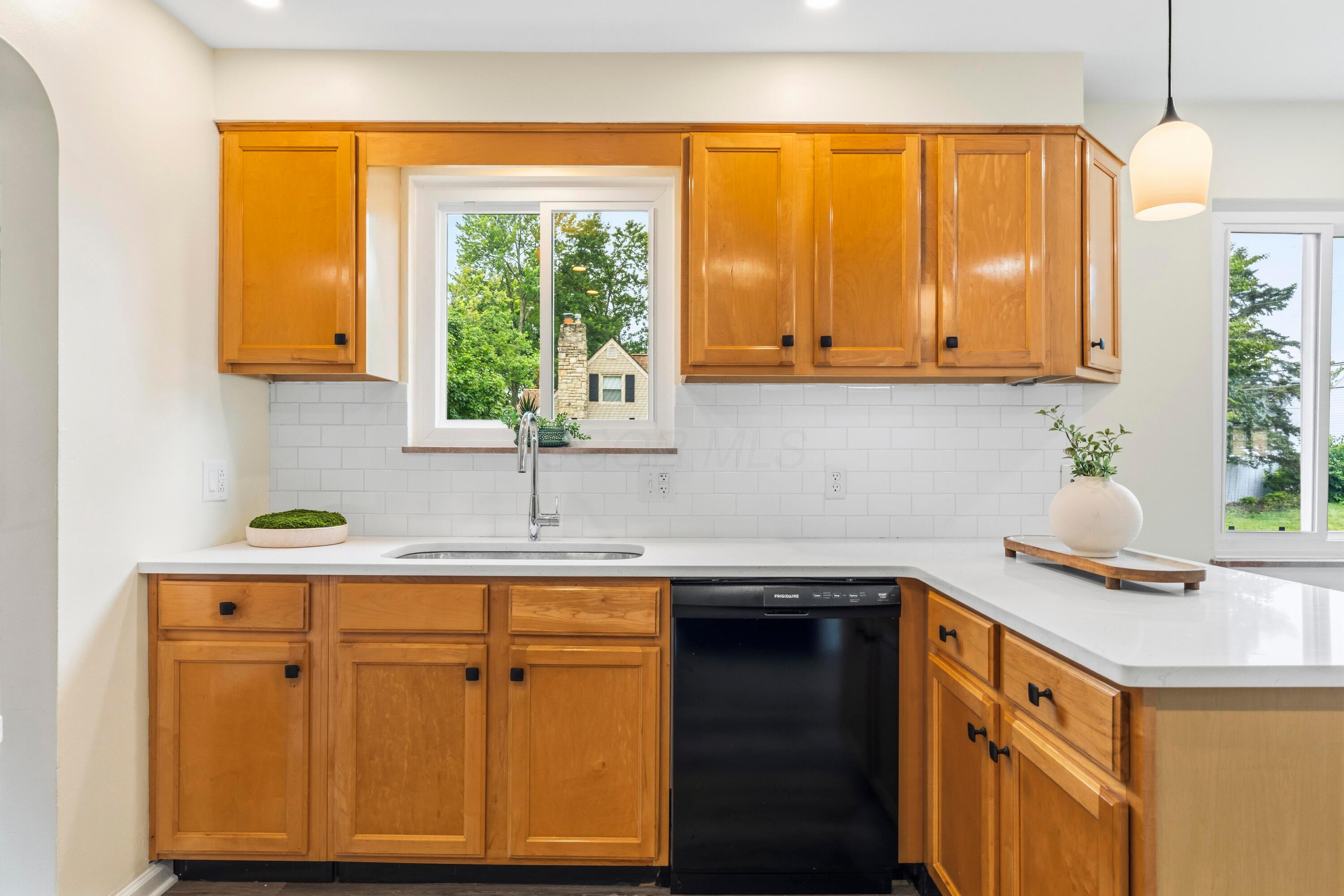 3213 Mountview Road Upper Arlington, OH 43221 - Photo 13 of 61 Kitchen
