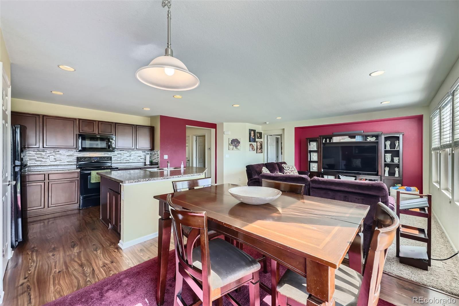 5280 Raritan Way Denver, CO 80221 - Photo 3 of 30 Gallery Image 3