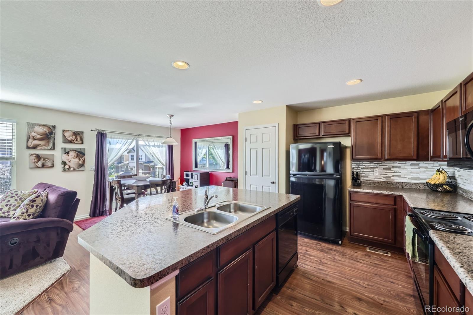 5280 Raritan Way Denver, CO 80221 - Photo 4 of 30 Gallery Image 4