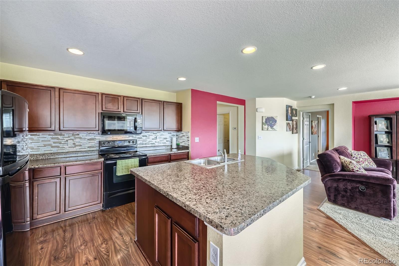 5280 Raritan Way Denver, CO 80221 - Photo 7 of 30 Gallery Image 7