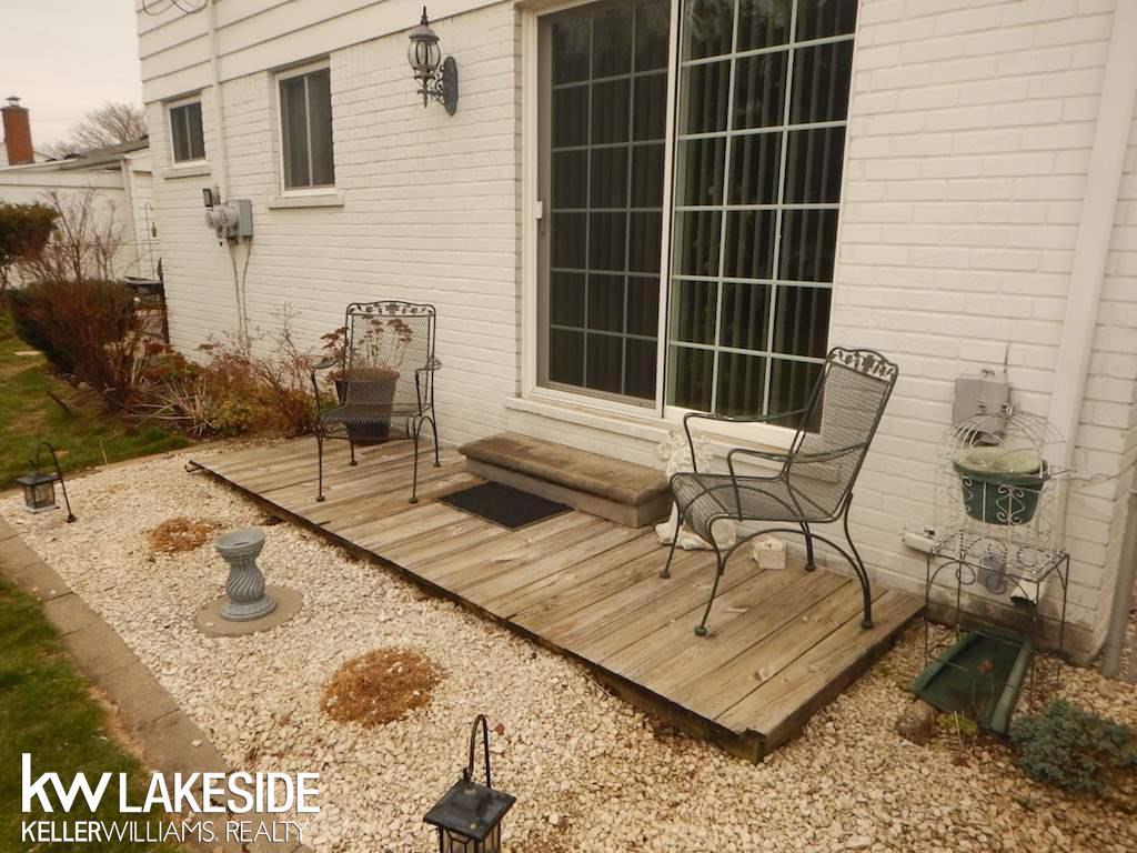 32345 Kelly Road Fraser, MI 48026 - Photo 3 of 17 31315141-2.JPG
