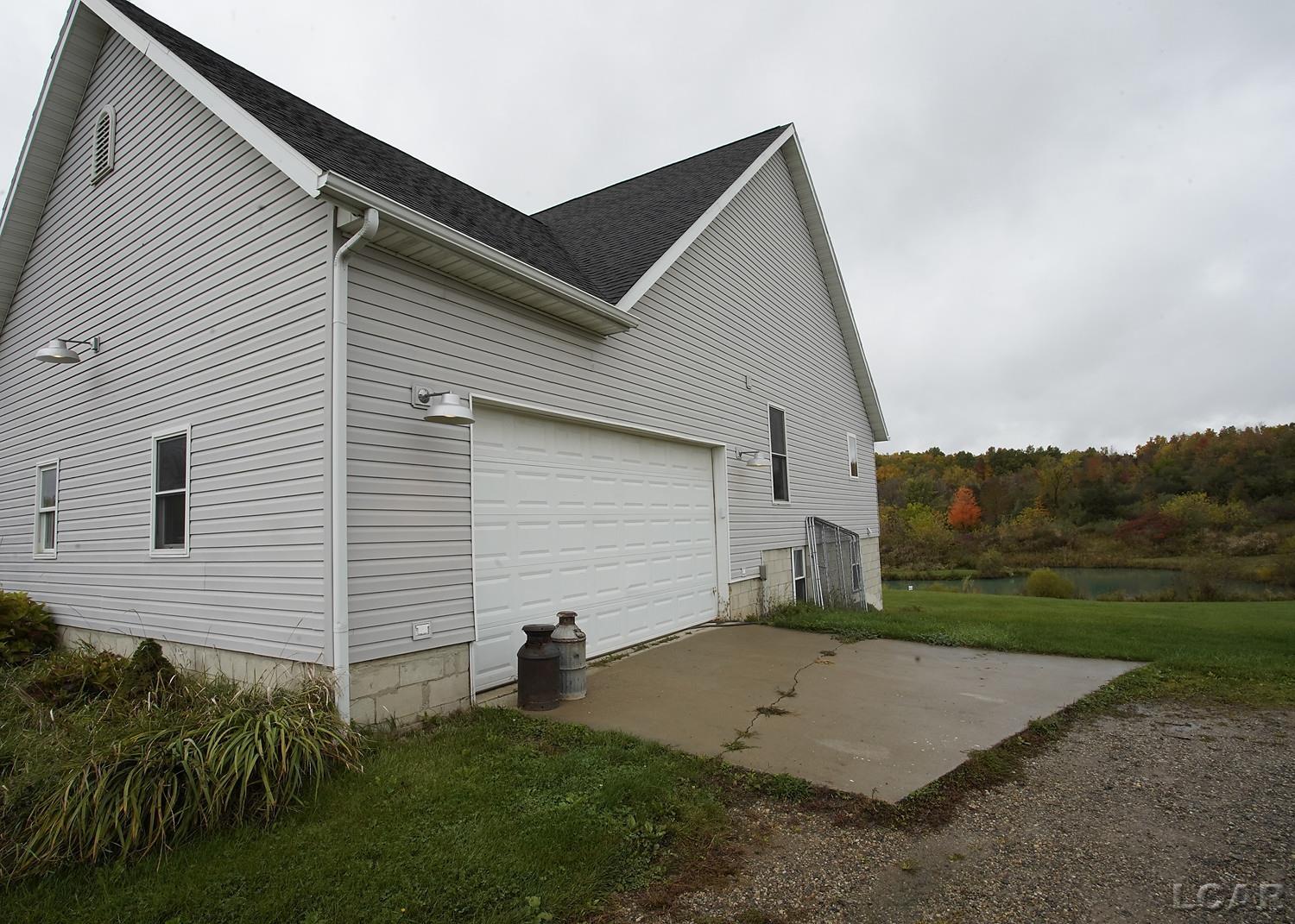 12452 Burton Road Manitou Beach, MI 49253 - Photo 2 of 40 50125718-1.JPG