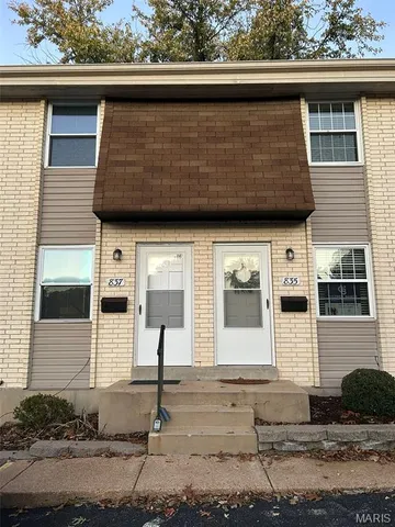 $1,850 | 837 Portsdown Road, Ballwin, MO 63011