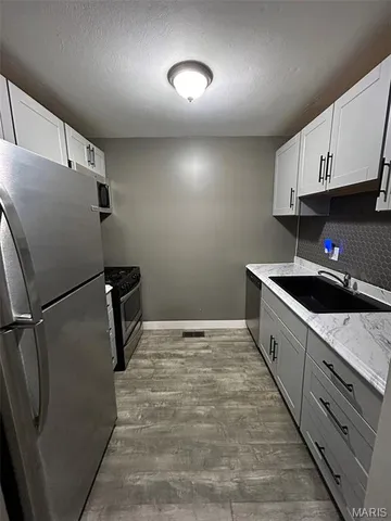 $1,850 | 837 Portsdown Road, Ballwin, MO 63011