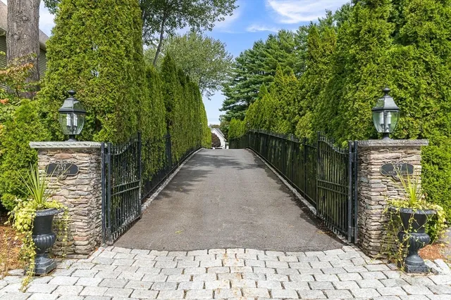 $3,299,000 | 257 High Street, Winchester, MA 01890