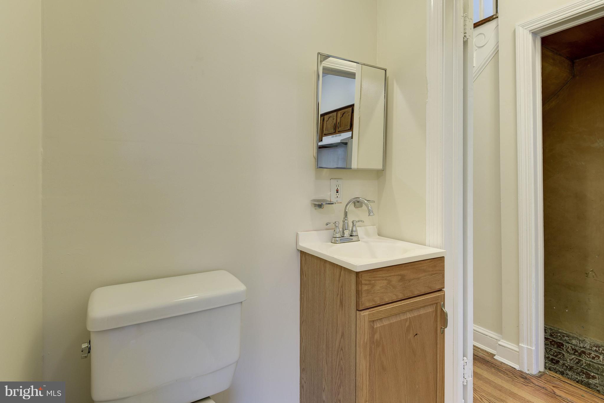 607 4th Street Northeast Washington, DC 20002 - Photo 12 of 30 Bath