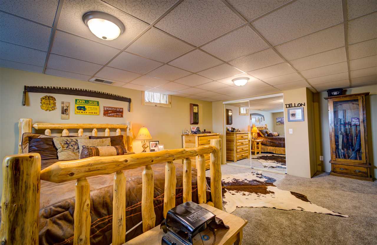 112 East Walton Road Mount Pleasant, MI 48858 - Photo 25 of 41 1890800-24.JPG