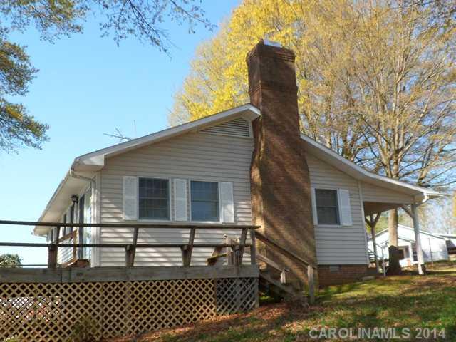 707 Island Point Road Mount Holly, NC 28120 - Photo 2 of 16 Gallery Image 2