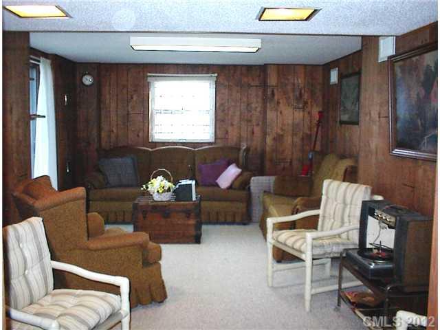 707 Island Point Road Mount Holly, NC 28120 - Photo 13 of 16 Gallery Image 13