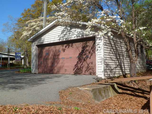 707 Island Point Road Mount Holly, NC 28120 - Photo 15 of 16 Gallery Image 15