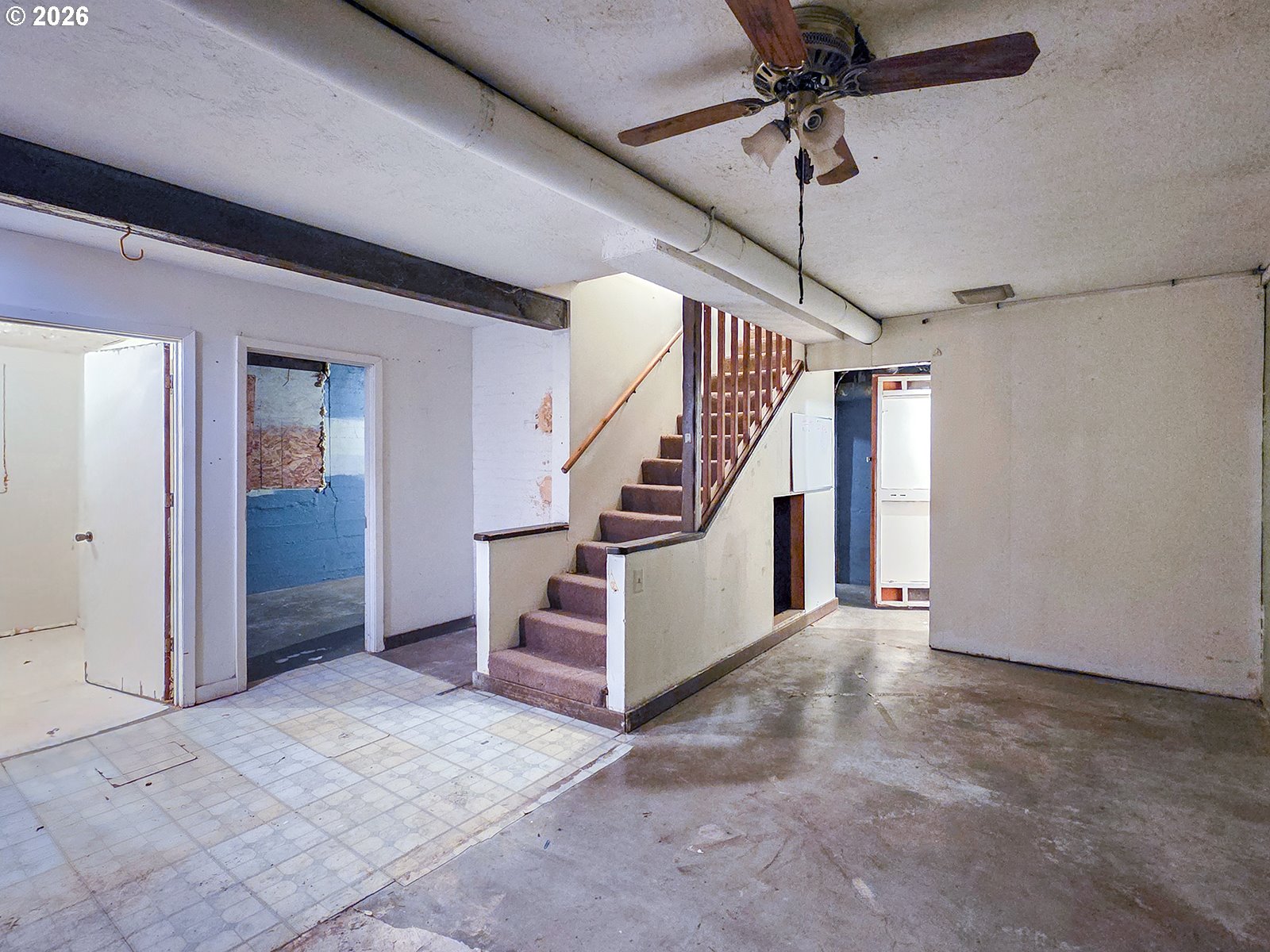 4410 Southeast Aldercrest Road Milwaukie, OR 97222 - Photo 20 of 28 a view of an entryway