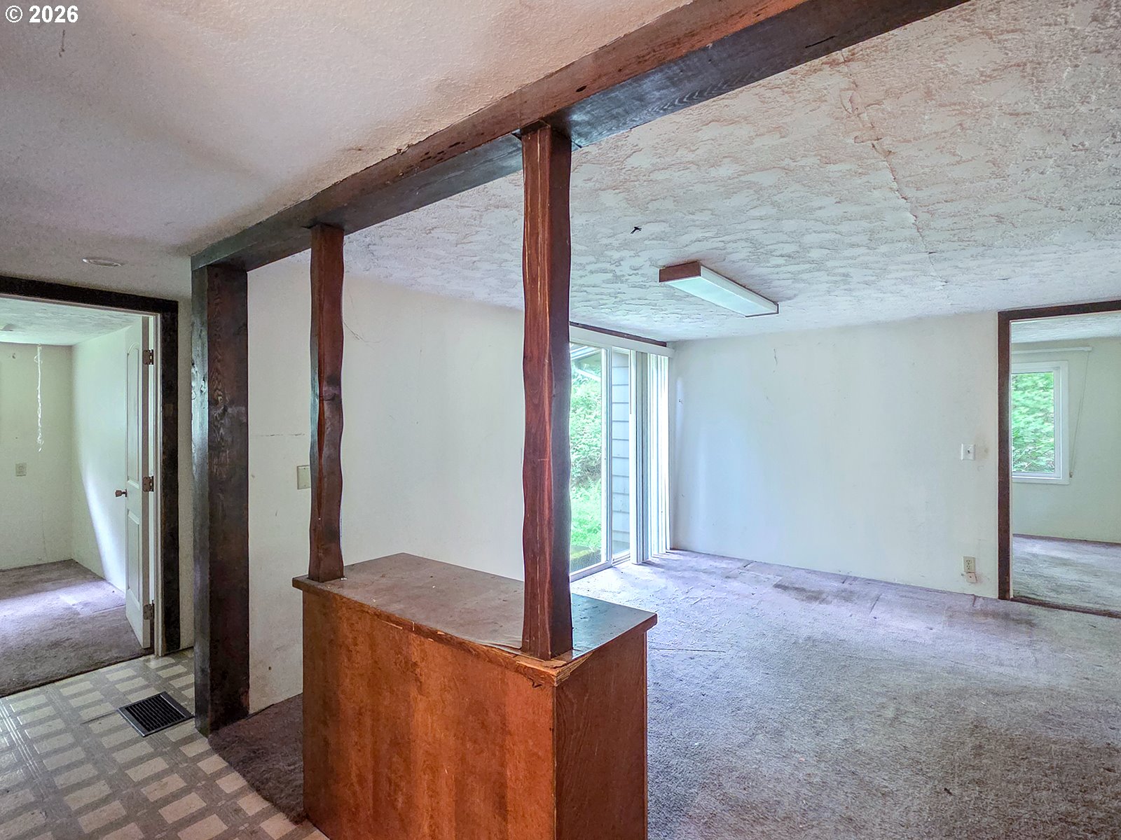 4410 Southeast Aldercrest Road Milwaukie, OR 97222 - Photo 4 of 28