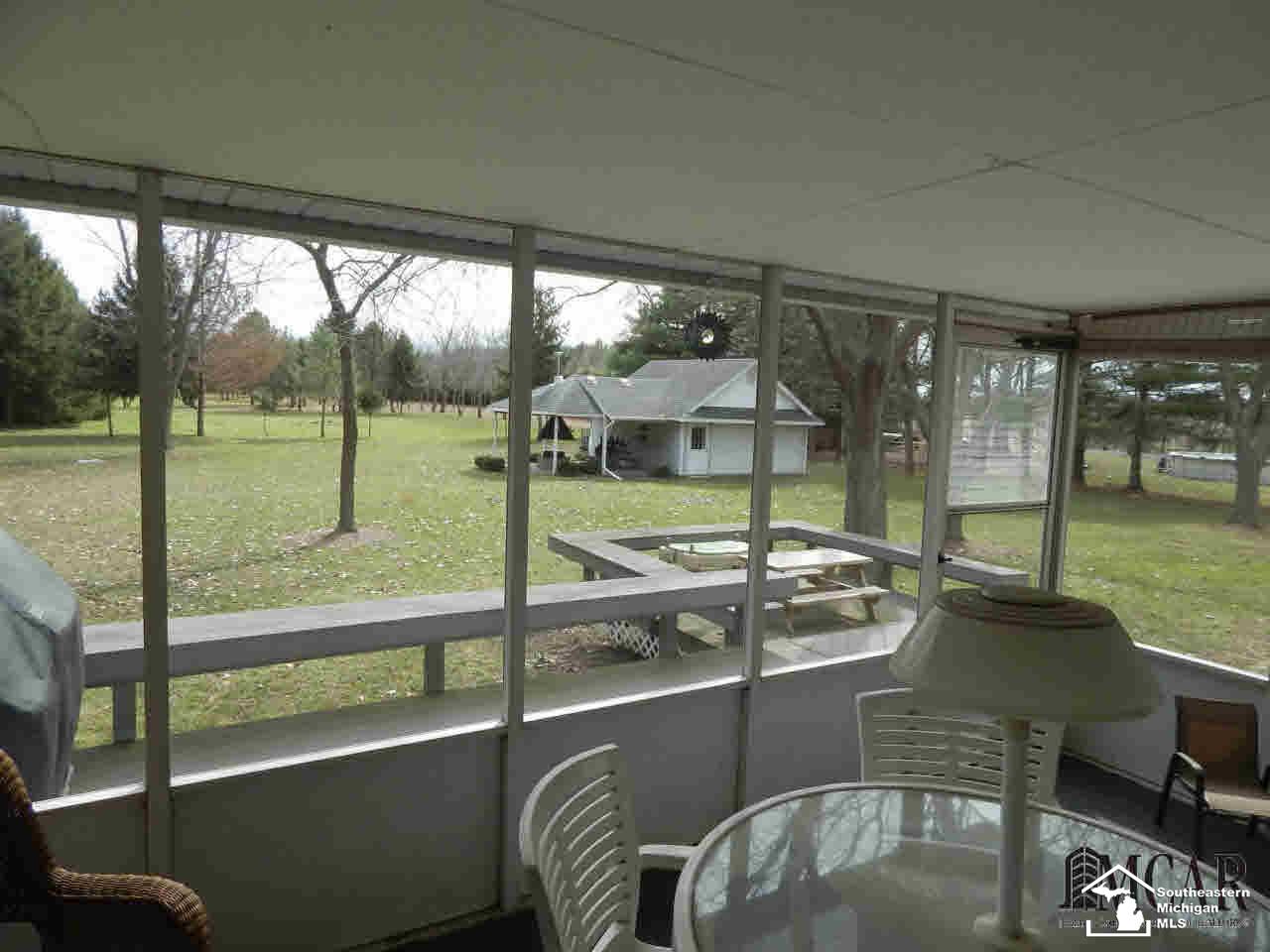 2261 East Rauch Road Erie, MI 48133 - Photo 33 of 38 Screened porch