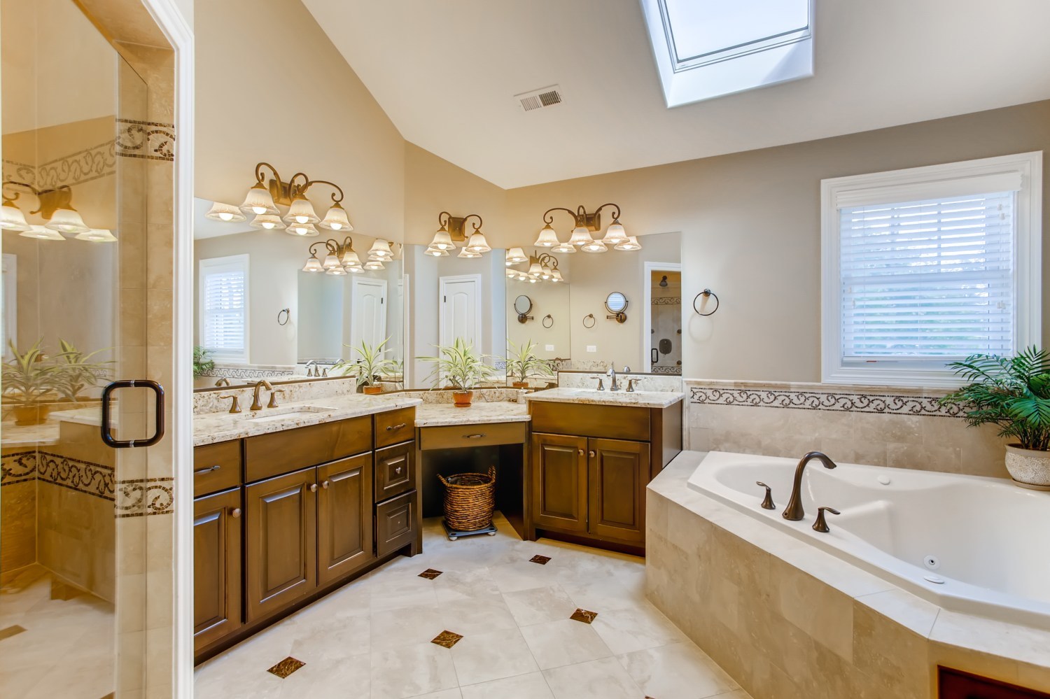 685 West Avenue Elmhurst, IL 60126 - Photo 15 of 25