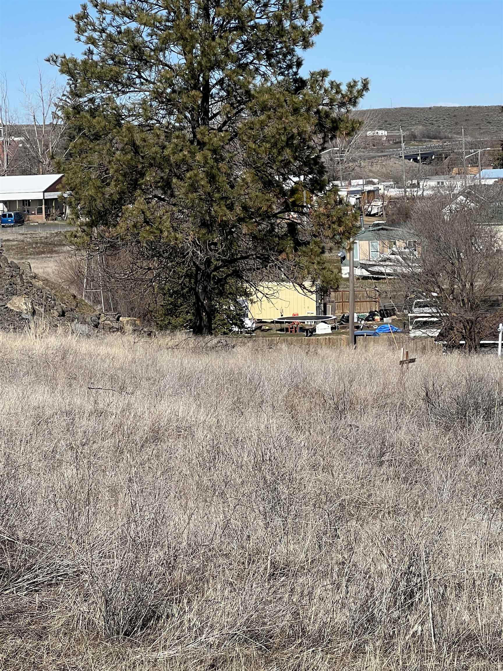 402 East Porak Street Sprague, WA 99032 - Photo 4 of 9