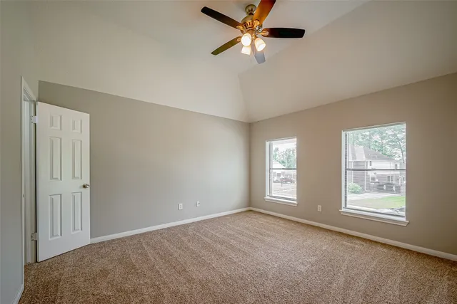 $369,000 | 215 Wood Cir Lane, Houston, TX 77015