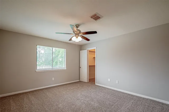 $369,000 | 215 Wood Cir Lane, Houston, TX 77015