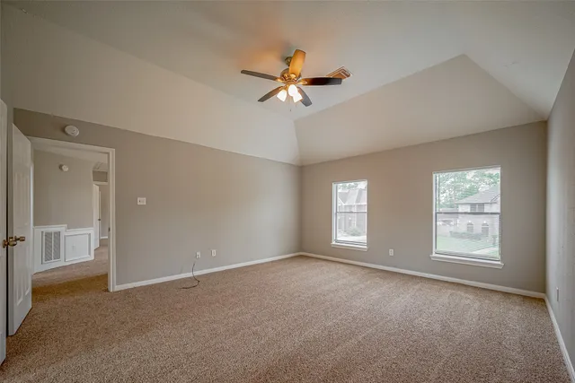 $369,000 | 215 Wood Cir Lane, Houston, TX 77015