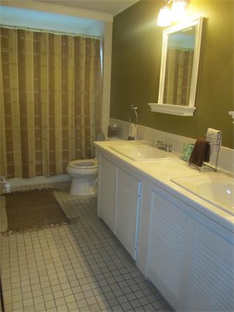43 Stratford Road Melrose, MA 02176 - Photo 16 of 19 Gallery Image 16