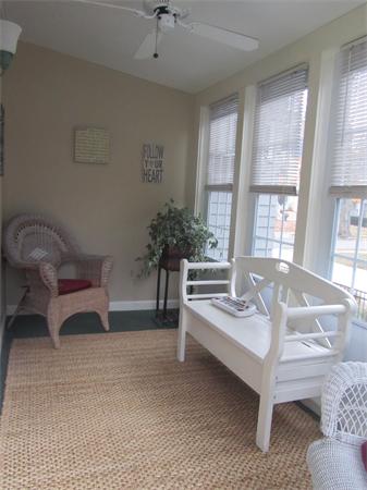 43 Stratford Road Melrose, MA 02176 - Photo 5 of 19 Gallery Image 5