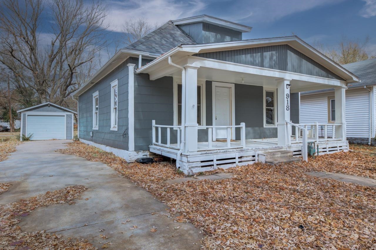 918 East 15th Avenue Winfield, KS 67156 - Photo 25 of 26