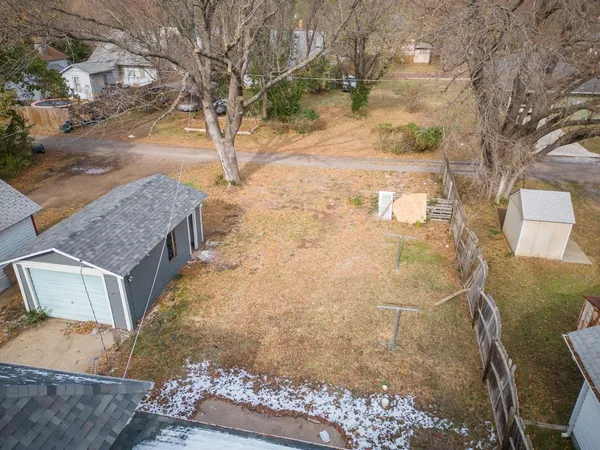 $126,900 | 918 East 15th Avenue, Winfield, KS 67156