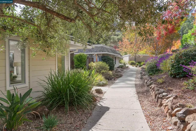 $599,000 | 2933 Ptarmigan Drive, Unit 3, Walnut Creek, CA 94595