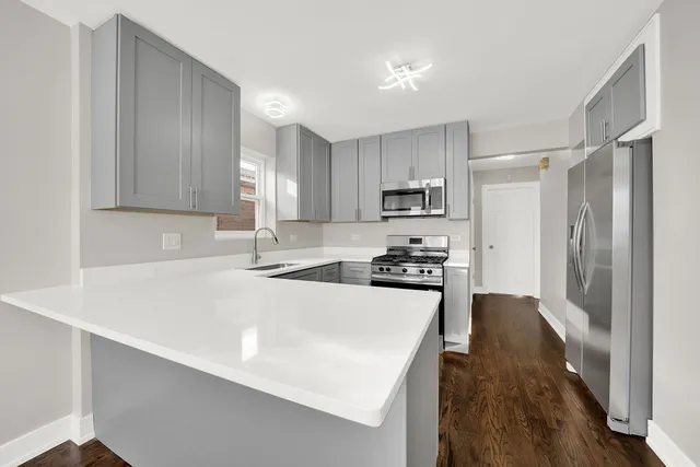 $329,900 | 7725 South Albany Avenue, Chicago, IL 60652