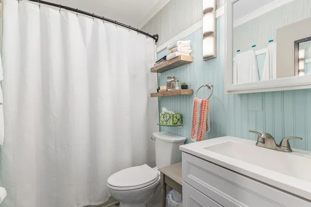 $300,000 | 90 South Clymer Street, Pentwater, MI 49449