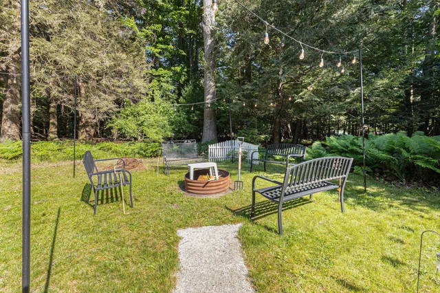 $300,000 | 90 South Clymer Street, Pentwater, MI 49449