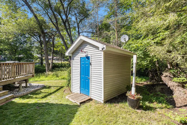 $300,000 | 90 South Clymer Street, Pentwater, MI 49449