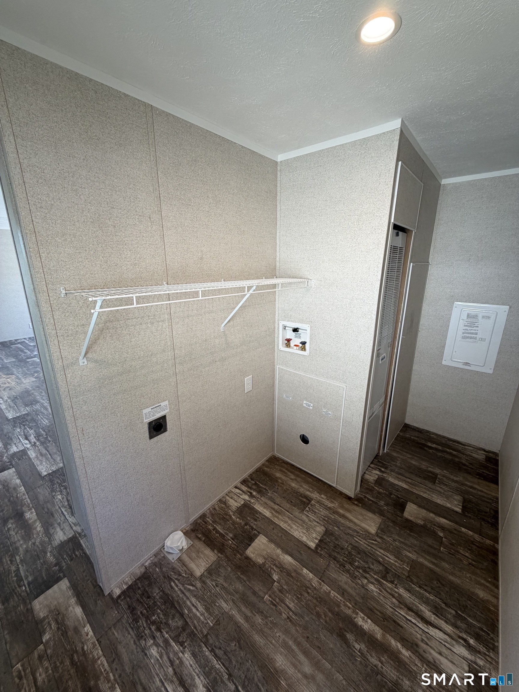 435 High Street, Unit 42 Groton, CT 06355 - Photo 6 of 11
