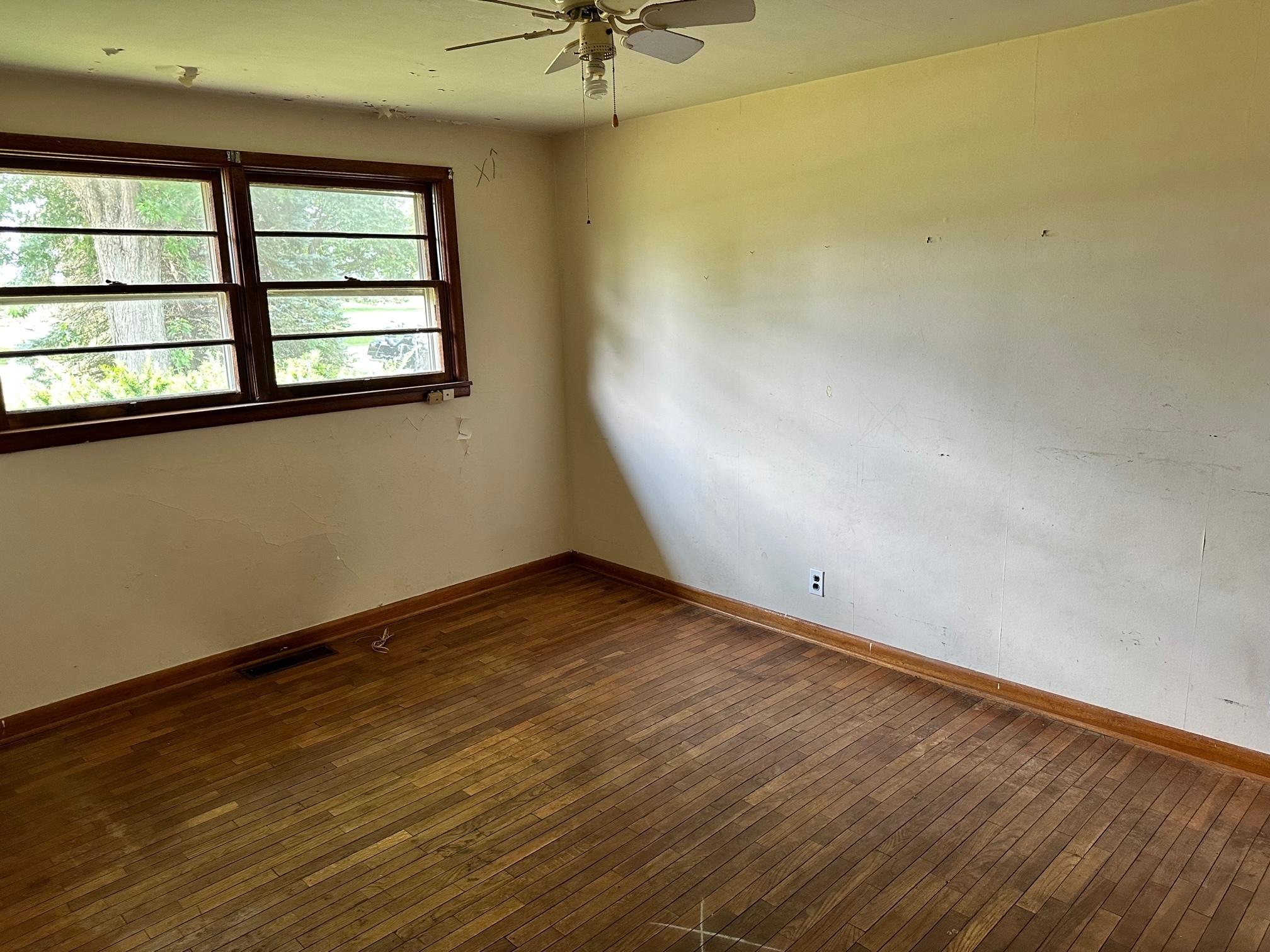 122 Sycamore Street Rosedale, IN 47874 - Photo 6 of 10