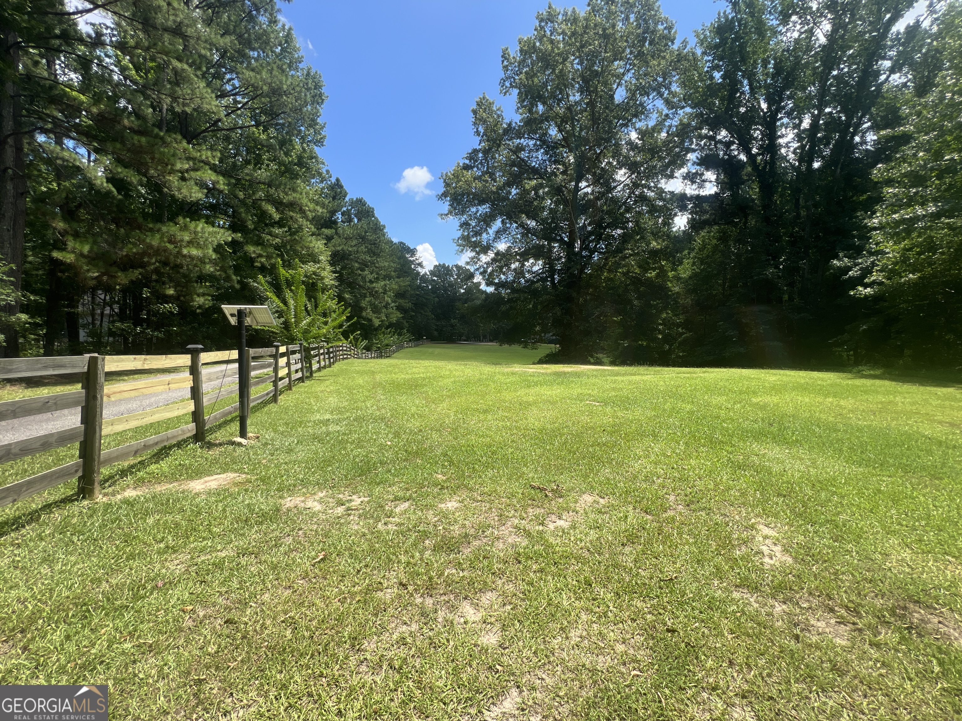 385 Minix Road Sharpsburg, GA 30277 - Photo 7 of 48 Gallery Image 7