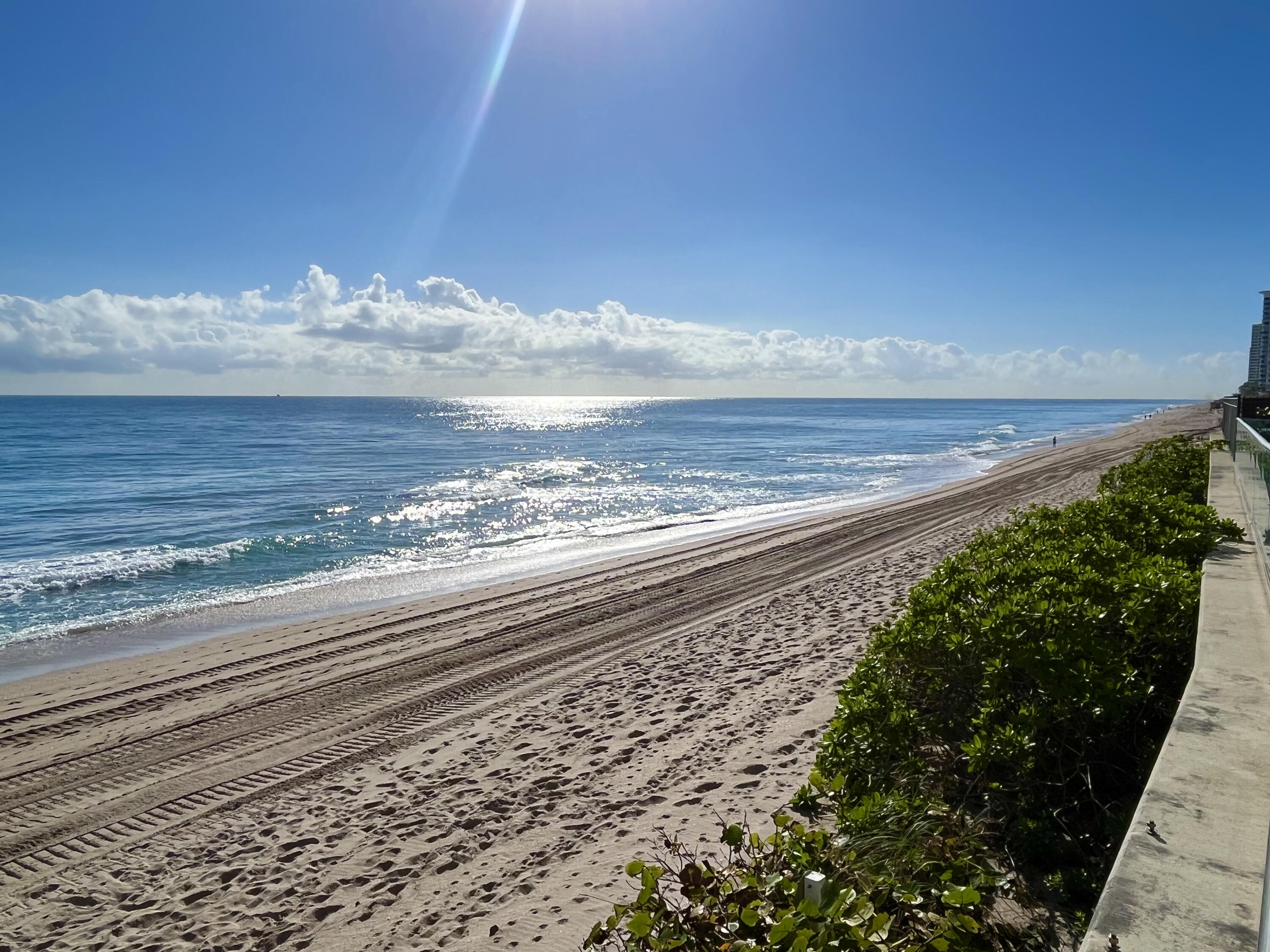 5440 North Ocean Drive, Unit 601 Riviera Beach, FL 33404 - Photo 5 of 55 IMG_4661