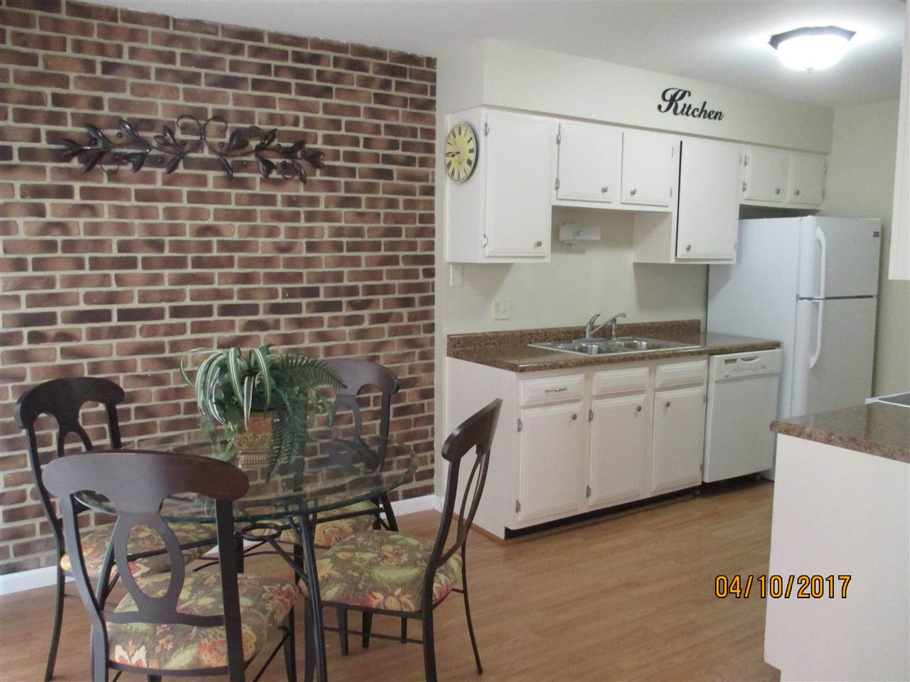 1803 Raintree Court Sycamore, IL 60178 - Photo 9 of 15 Gallery Image 9